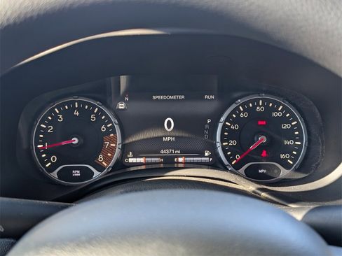 Used 2023 Jeep Renegade Latitude image 18