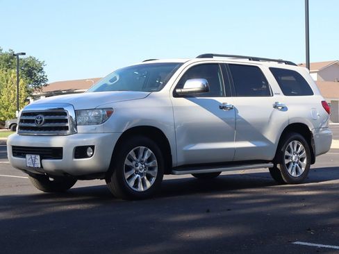 Used 2016 Toyota Sequoia Platinum AWD/4WD image 11