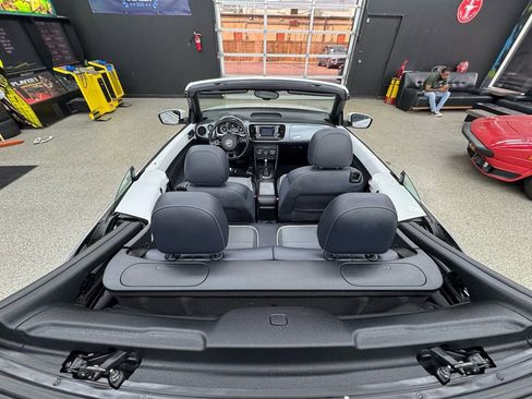 Used 2016 Volkswagen Beetle 1.8T Denim image 8