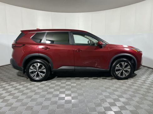 Used 2023 Nissan Rogue SV AWD/4WD image 9