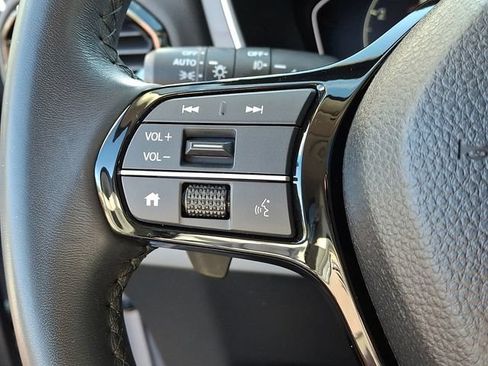 Used 2025 Honda Pilot Touring image 32