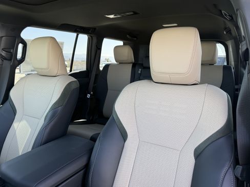 New 2026 Lexus GX 550 AWD/4WD image 20