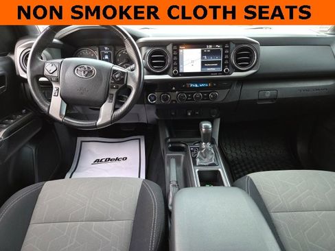 Used 2021 Toyota Tacoma TRD Off-Road image 2