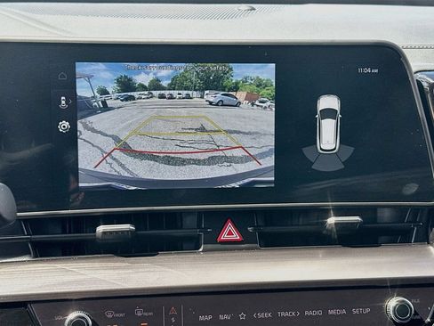 Certified 2025 Kia Sportage EX FWD image 14
