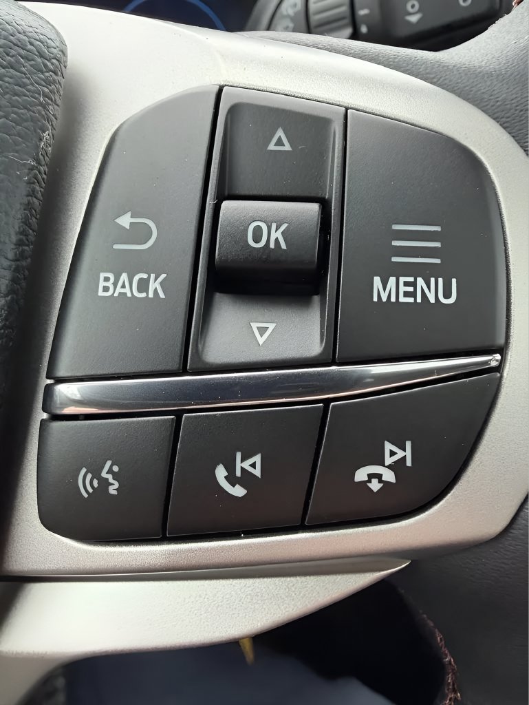 New 2026 Ford Explorer Active w/ Active Comfort Package AWD/4WD image 17