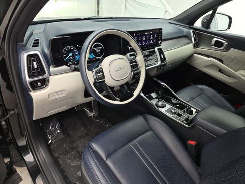 Used 2023 Kia Sorento SX Prestige w/ Panoramic Sunroof Package image 15