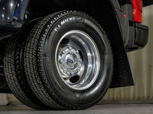 Used 2022 Ford F350 XLT w/ XLT Premium Package image 54