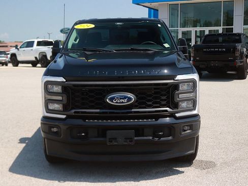 Used 2024 Ford F250 XL w/ STX Appearance Package AWD/4WD image 2