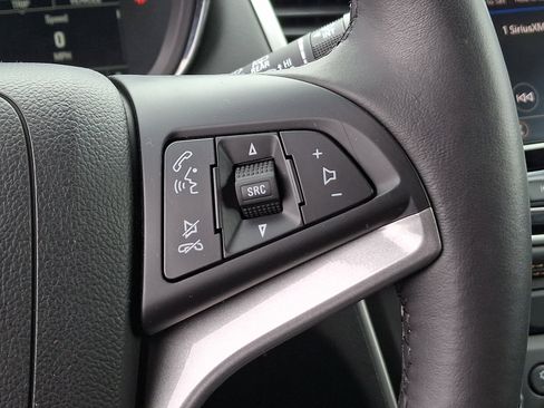 Certified 2022 Chevrolet Trax LT w/ LT Convenience Package image 22