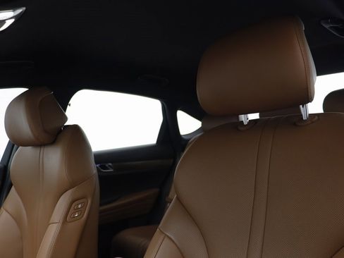 Used 2024 Genesis G80 image 14