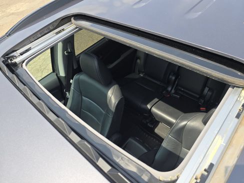 Used 2021 Honda Pilot Special Edition image 3