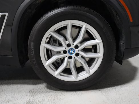 Used 2023 BMW X5 xDrive45e w/ Climate Comfort Package image 20