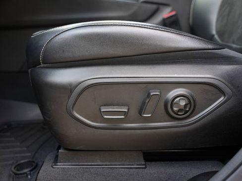 Used 2023 Jeep Grand Cherokee L Altitude image 14