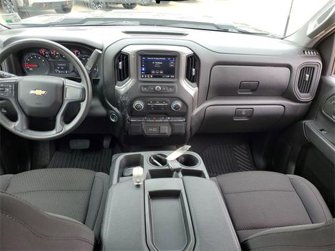 Certified 2024 Chevrolet Silverado 2500 Custom image 19