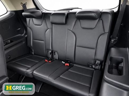 Used 2025 Kia Telluride S FWD image 17