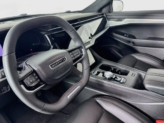 Used 2024 Jeep Wagoneer Launch Edition AWD/4WD image 14