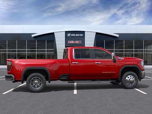 New 2026 GMC Sierra 3500 SLT w/ SLT Premium Package AWD/4WD image 29