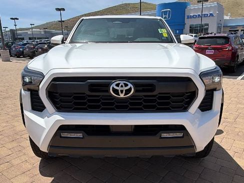 Used 2024 Toyota Tacoma TRD Off-Road AWD/4WD image 8