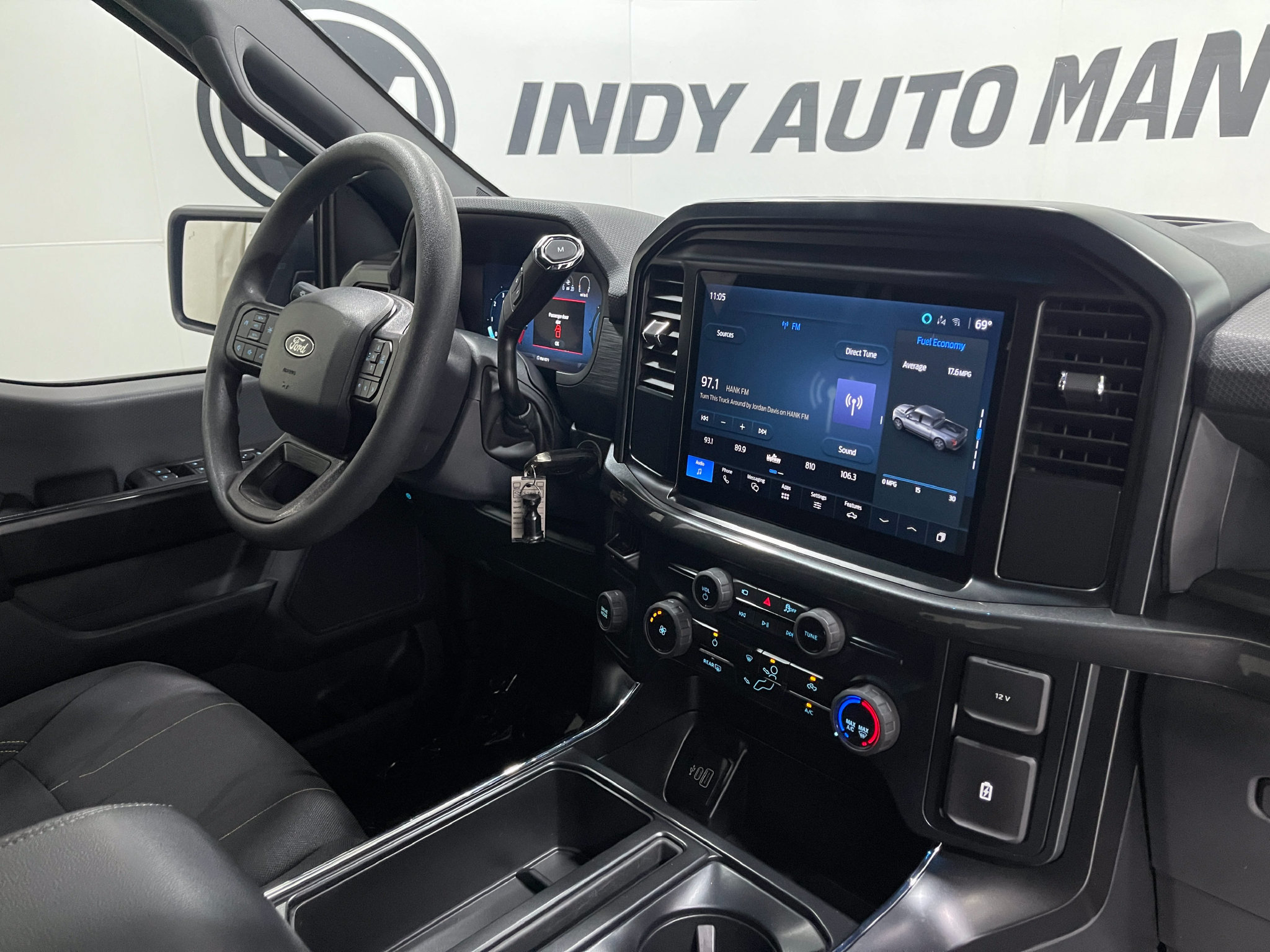Used 2025 Ford F150 STX RWD image 18