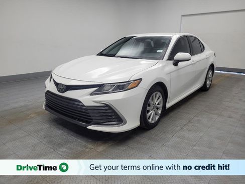 Used 2023 Toyota Camry LE image 1