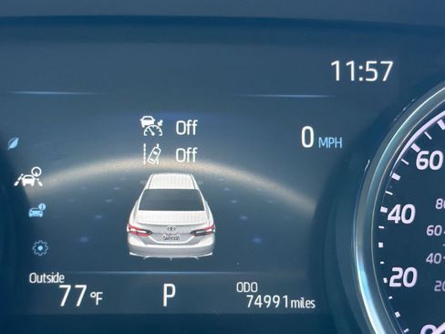 Used 2020 Toyota Camry SE AWD/4WD image 18