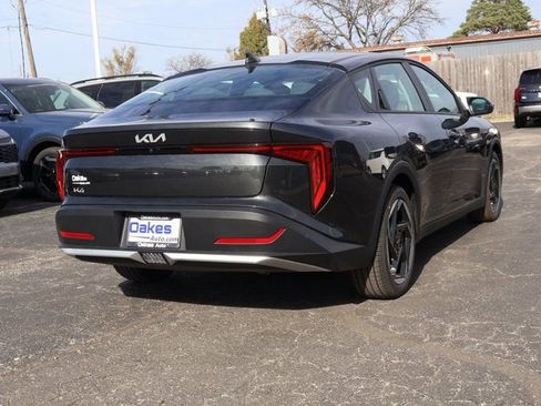 New 2025 Kia K4 EX image 7