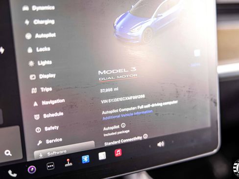 Used 2021 Tesla Model 3 Performance image 25