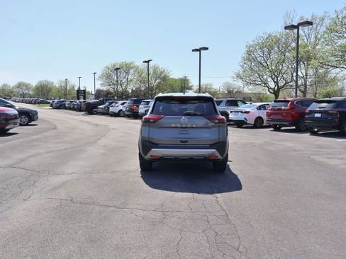Used 2021 Nissan Rogue Platinum AWD/4WD image 6