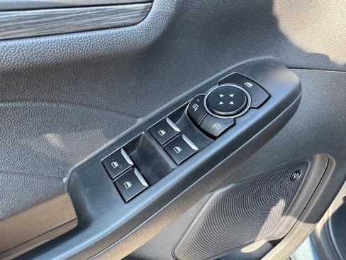 Used 2023 Ford Escape SE w/ PHEV Premium Package image 18