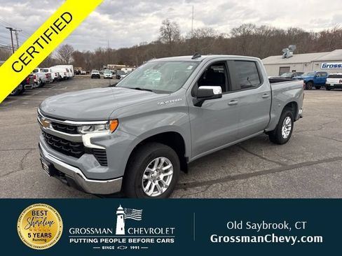 Used 2024 Chevrolet Silverado 1500 LT AWD/4WD image 6