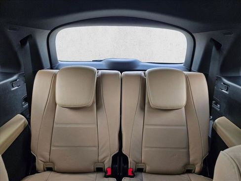 Used 2025 Mercedes-Benz GLS 450 4MATIC image 21