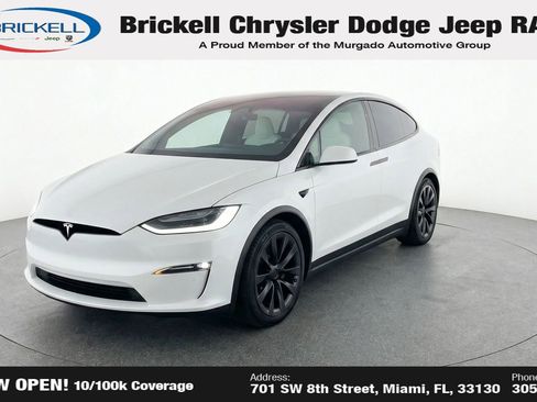 Used 2022 Tesla Model X Plaid image 1