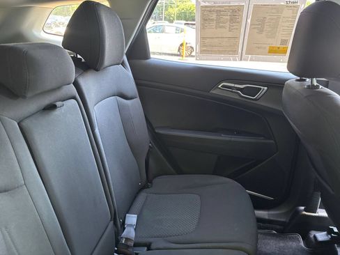 Used 2025 Kia Sportage LX FWD image 36
