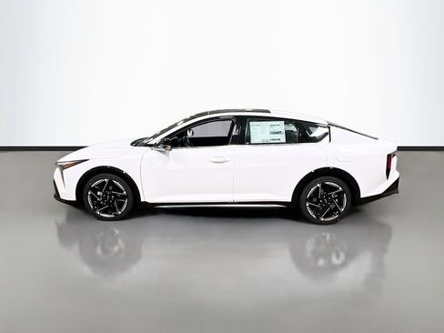 New 2025 Kia K4 GT-Line w/ GT-Line Premium Package image 4