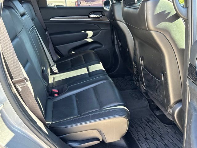 Used 2020 Jeep Grand Cherokee High Altitude AWD/4WD image 14