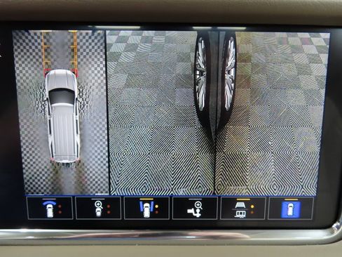 Used 2024 GMC Yukon Denali image 20