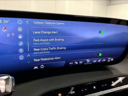 Used 2025 Buick Enclave Avenir w/ Super Cruise Package image 38