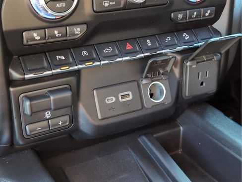 Used 2021 GMC Sierra 1500 AT4 w/ AT4 Value Package image 24