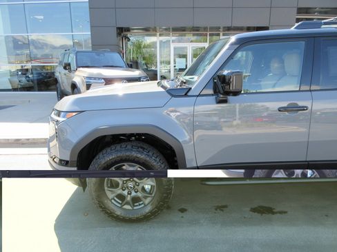 Used 2026 Lexus GX 550 AWD/4WD image 2