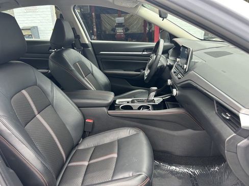 Used 2024 Nissan Altima 2.5 SR AWD/4WD image 28