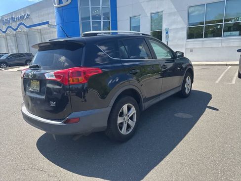 Used 2013 Toyota RAV4 XLE AWD/4WD image 14