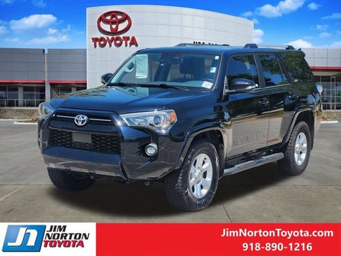 Used 2023 Toyota 4Runner SR5 Premium w/ Moonroof Package RWD image 3