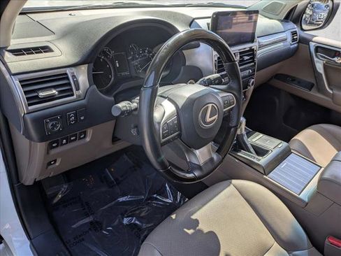 Used 2023 Lexus GX 460 Premium w/ Accessory Package image 10
