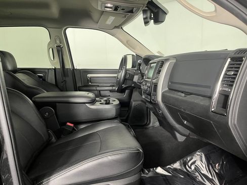 Used 2018 RAM 2500 Laramie w/ Sport Appearance Group image 16