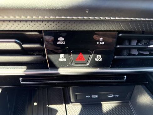 Used 2026 Volkswagen Atlas SE image 42