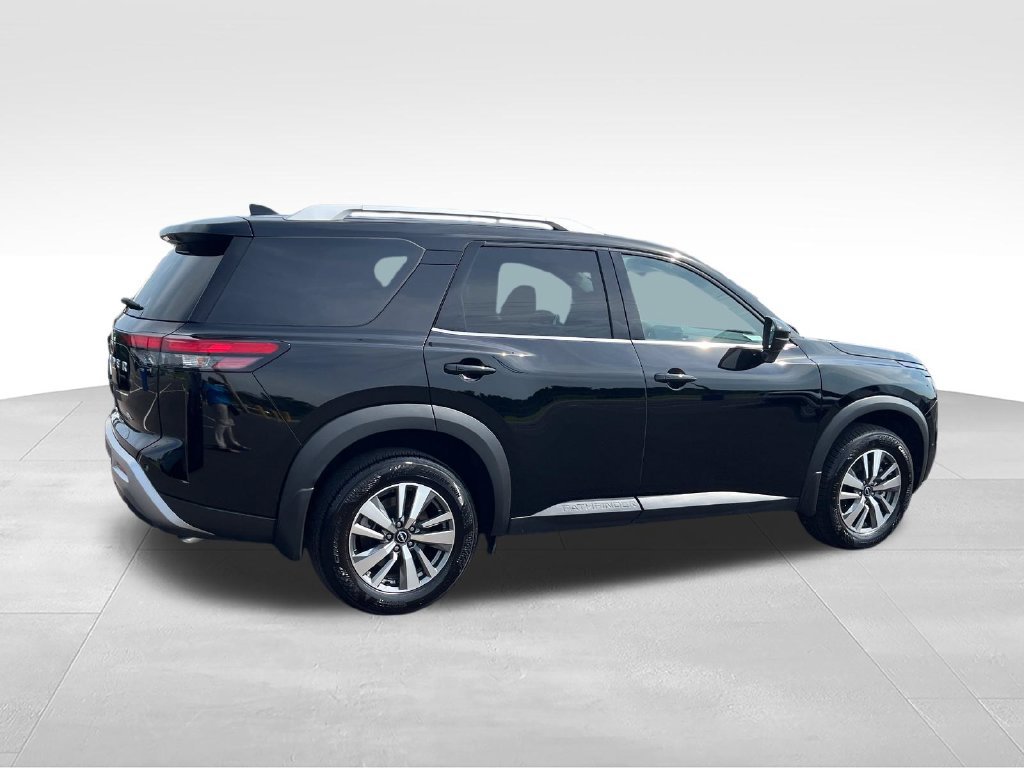 Used 2025 Nissan Pathfinder SL w/ Cargo Package FWD image 6