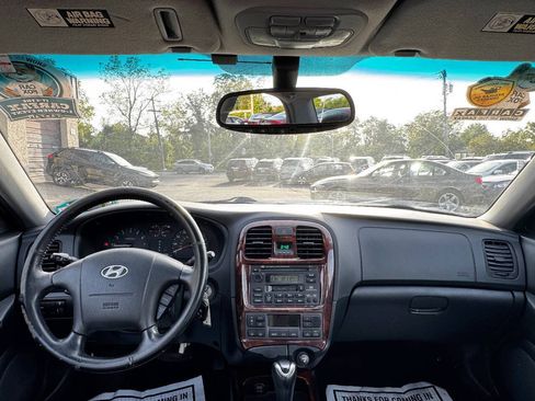 Used 2005 Hyundai Sonata LX FWD image 15