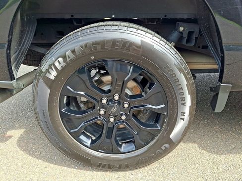Used 2022 Ford F150 XLT w/ Equipment Group 302A High AWD/4WD image 11