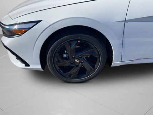 New 2026 Hyundai Elantra SEL Sport FWD image 30