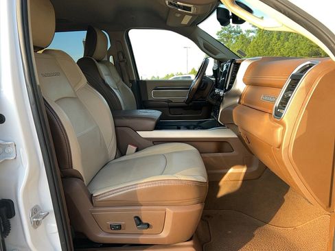 Used 2020 RAM 2500 Laramie image 29